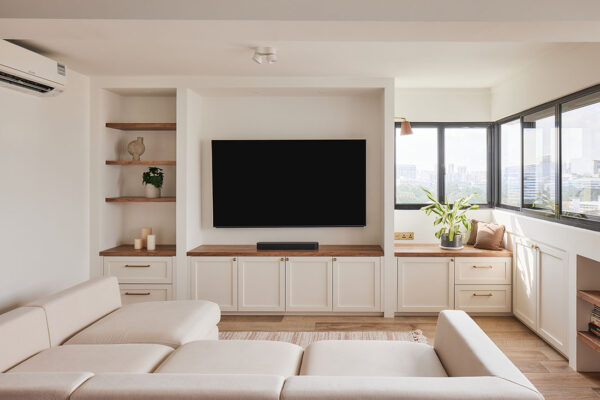 A modern luxe farmhouse-inspired makeover